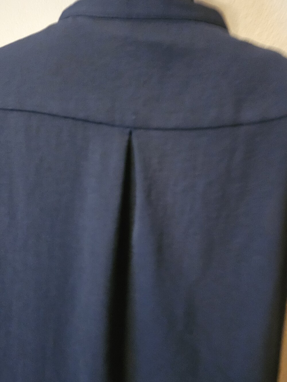 Supply & Demand Women's Large Sleeveless Ruffle Front Top - Navy - Picture 5 of 7